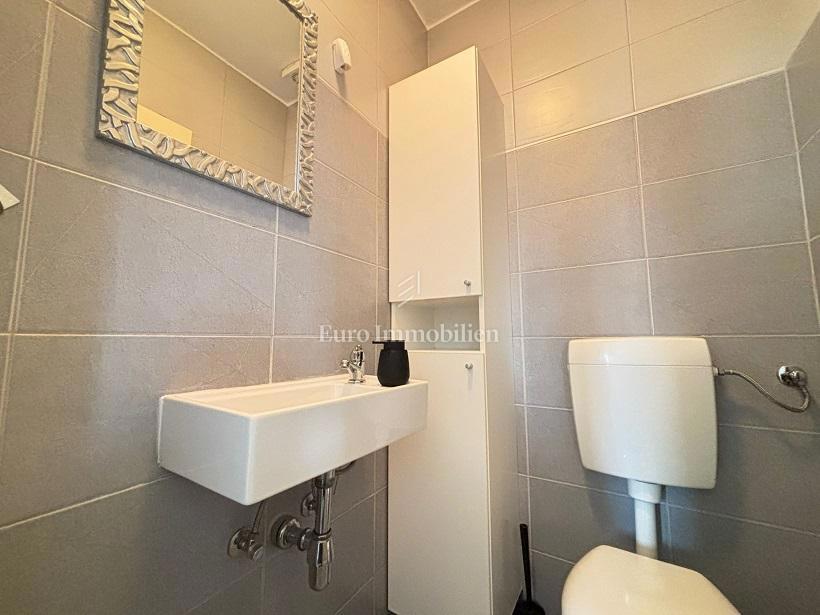 Novalja - appartamento arredato al primo piano