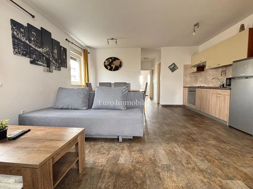 Novalja - appartamento arredato al primo piano