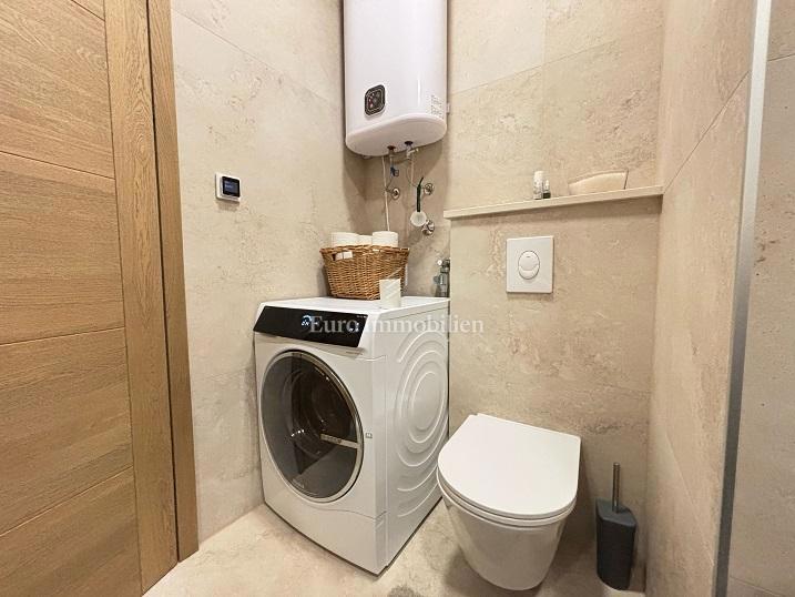 Novalja - appartamento con piscina al piano terra