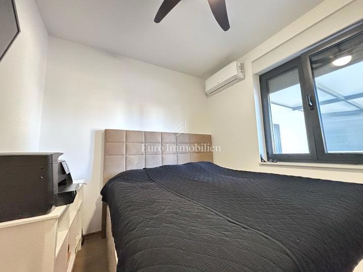 Novalja - appartamento con piscina al piano terra