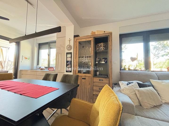 Novalja - appartamento con piscina al piano terra