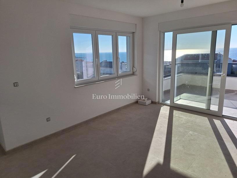 Novalja – appartamento con vista panoramica al primo piano