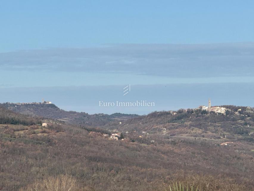 Labin - casa bifamiliare in pietra con potenziale
