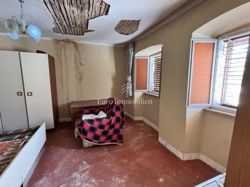 Casa da Ristrutturare, Prima Fila sul Mare