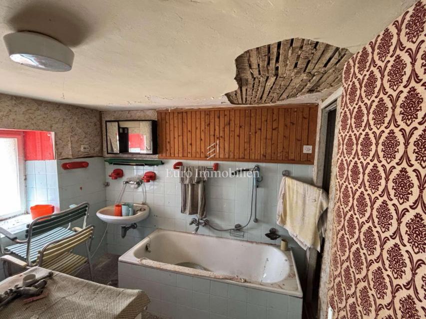 Casa da Ristrutturare, Prima Fila sul Mare