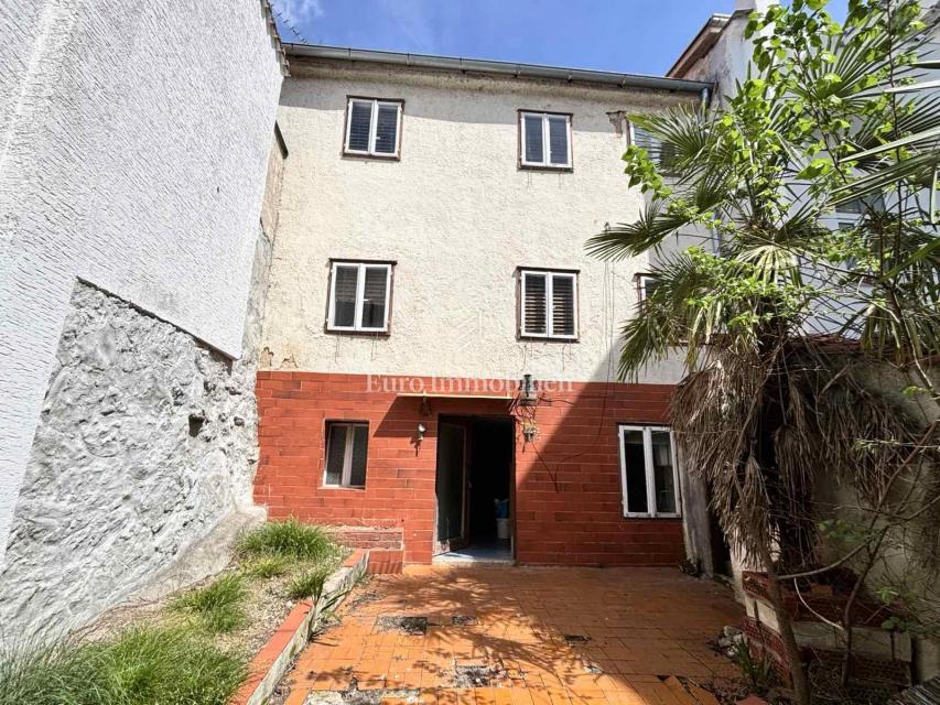 Casa da Ristrutturare, Prima Fila sul Mare