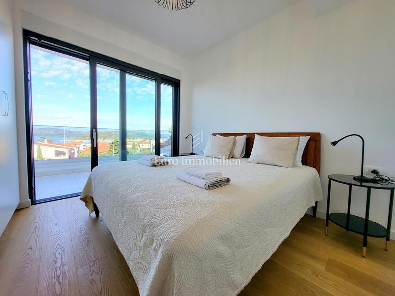 Murter - villa con piscina e vista mare