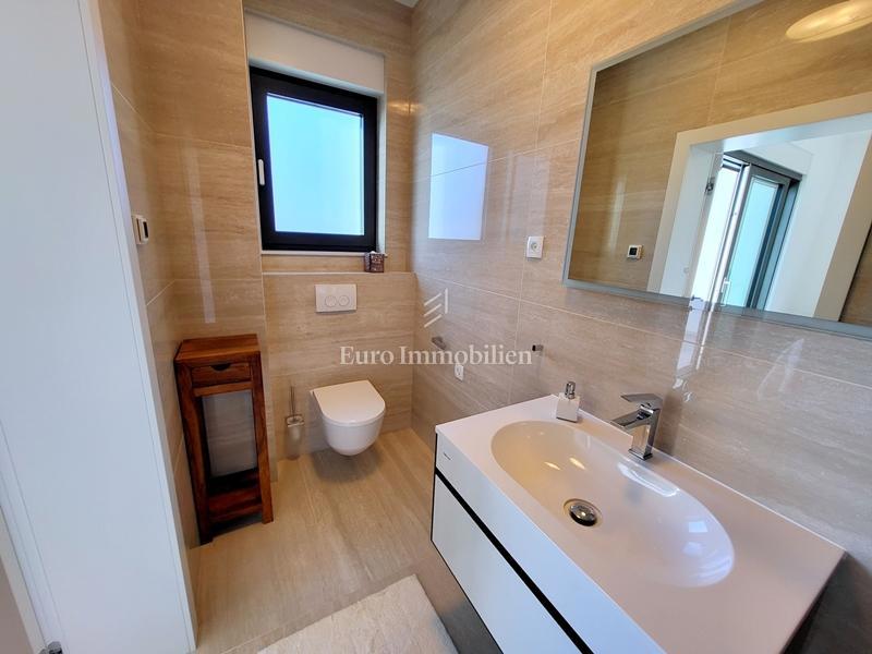 Murter - villa con piscina e vista mare