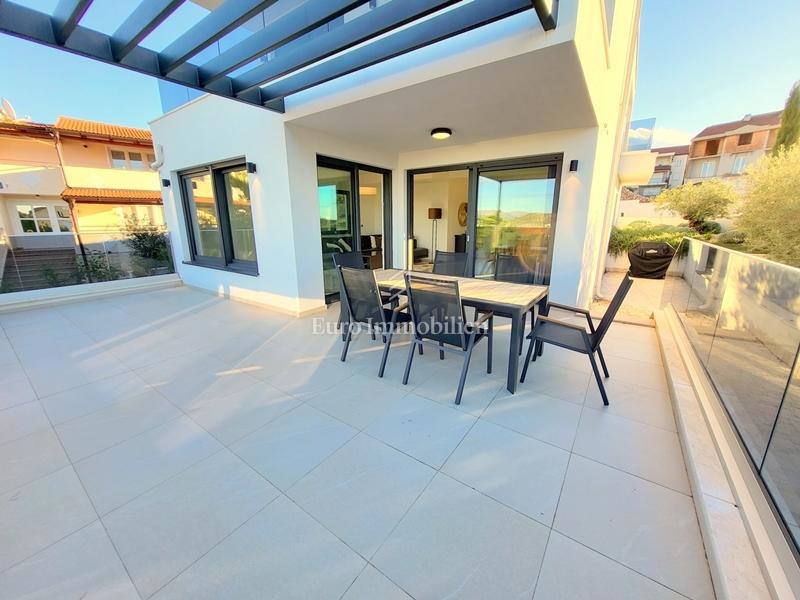 Murter - villa con piscina e vista mare