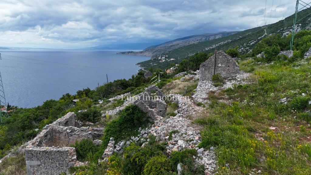 Sveti Juraj - terreno edificabile 1.565m2