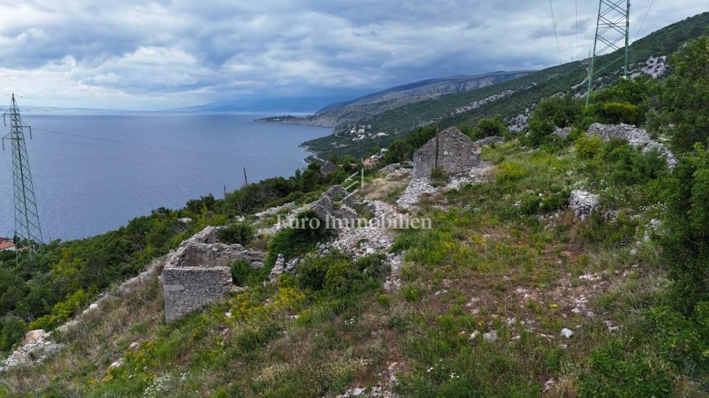 Sveti Juraj - terreno edificabile 1.565m2