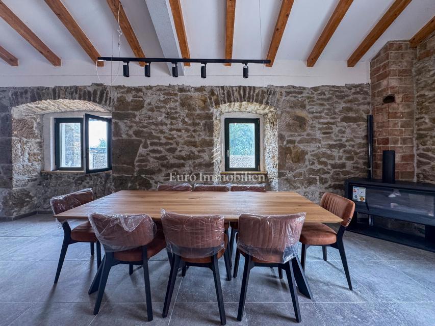 Buzet - casa recentemente ristrutturata con piscina