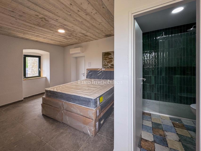 Buzet - casa recentemente ristrutturata con piscina