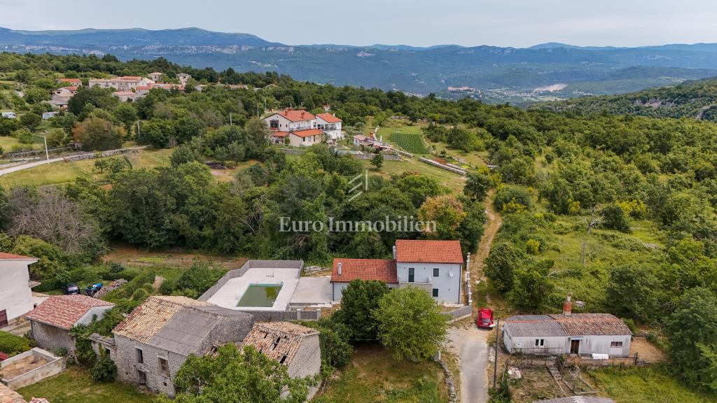 Buzet - casa recentemente ristrutturata con piscina