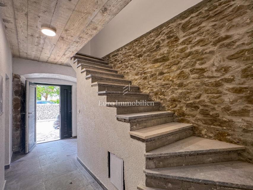 Buzet - casa recentemente ristrutturata con piscina