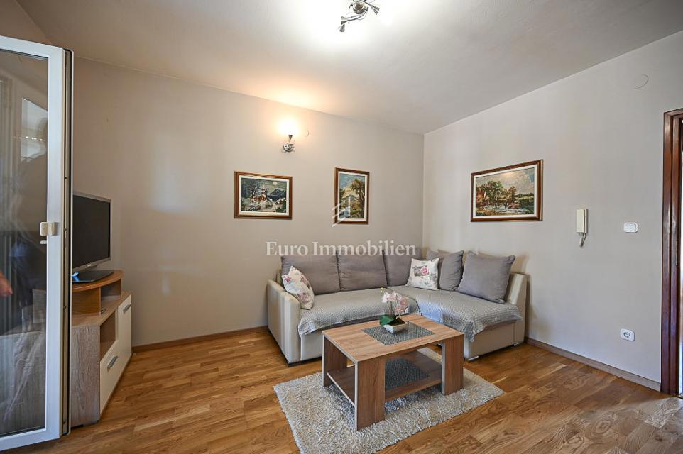 Cittanova, Istria - appartamento al piano terra