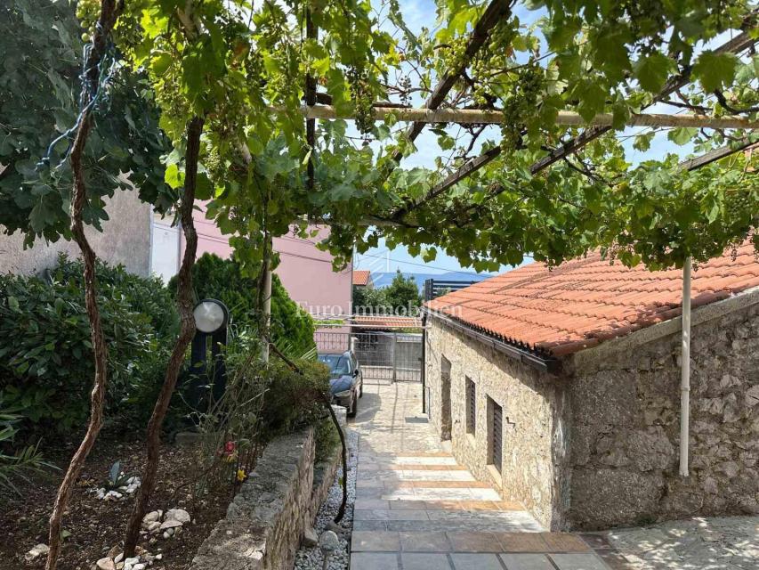 Novi Vinodolski - casa vicino al centro