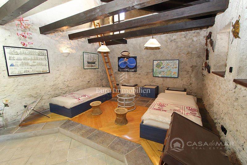 Novi Vinodolski - casa vicino al centro