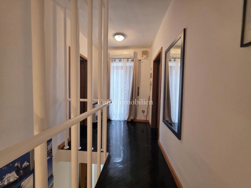 Novi Vinodolski - casa vicino al centro