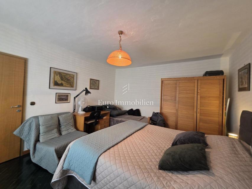 Novi Vinodolski - casa vicino al centro