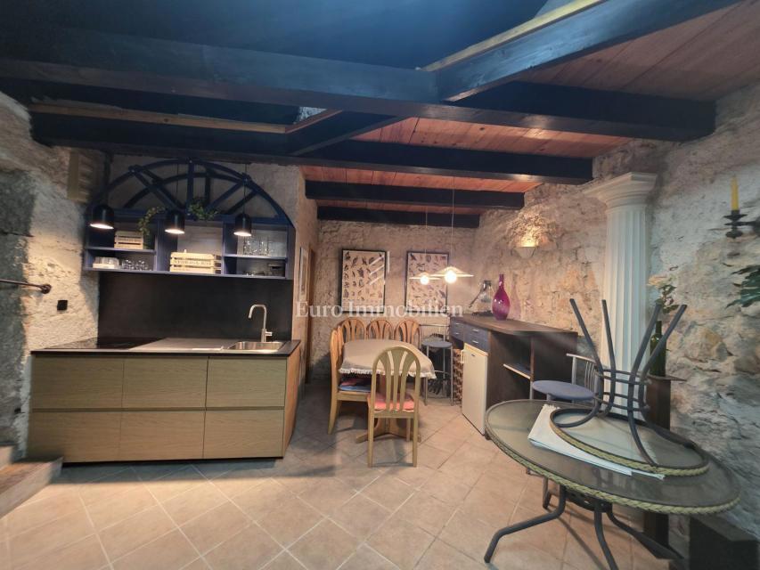 Novi Vinodolski - casa vicino al centro