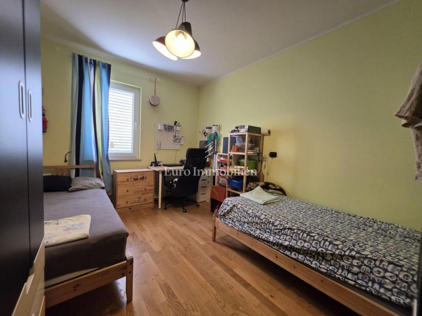 CRIKVENICA - appartamento con giardino e posto auto