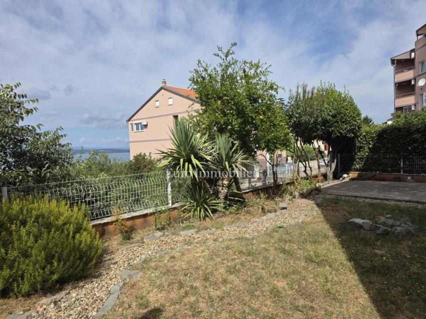 CRIKVENICA - appartamento con giardino e posto auto