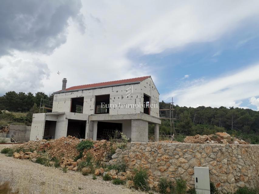 Villa con piscina, a 200 metri dal mare