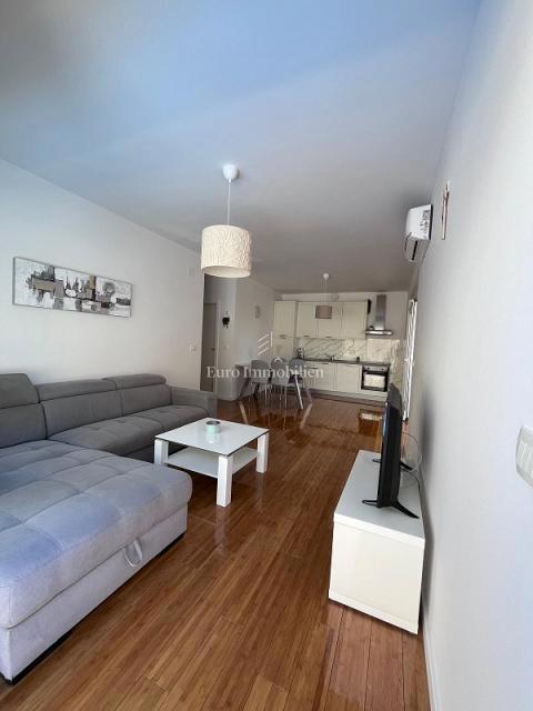 Novalja - appartamento con giardino e piscina