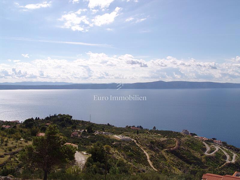 Podgora - terreno edificabile con vista panoramica