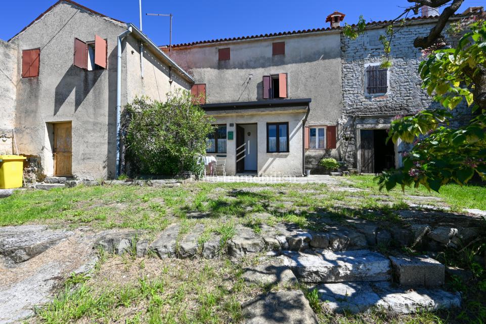 Istria, Buje, Casa con vista mare, da ristrutturare
