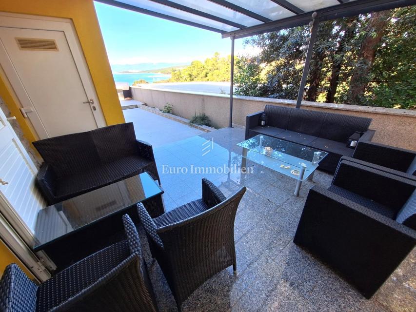 Malinska - casa icon piscina, a 100 m dalla spiaggia