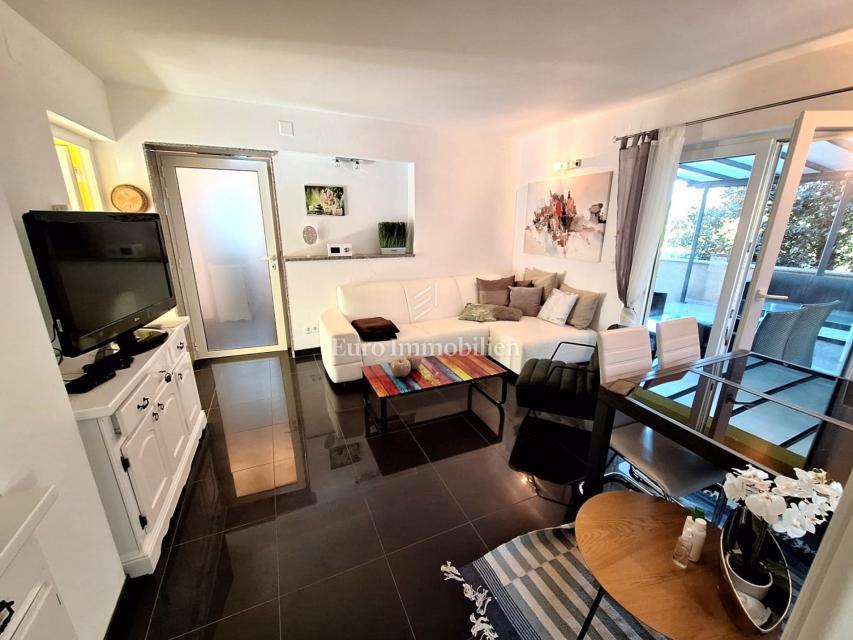 Malinska - casa icon piscina, a 100 m dalla spiaggia