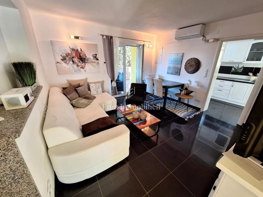 Malinska - casa icon piscina, a 100 m dalla spiaggia