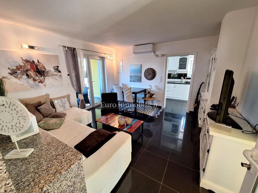 Malinska - casa icon piscina, a 100 m dalla spiaggia