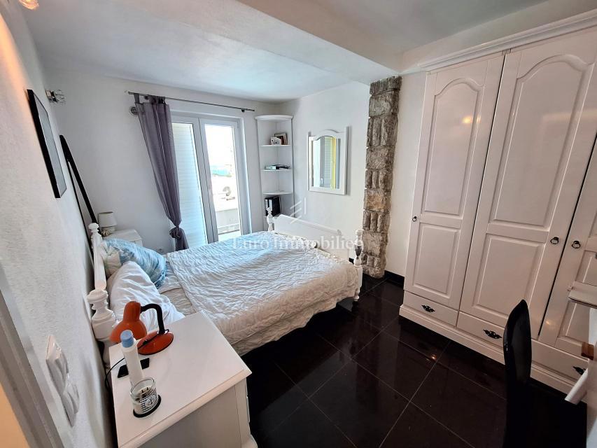 Malinska - casa icon piscina, a 100 m dalla spiaggia