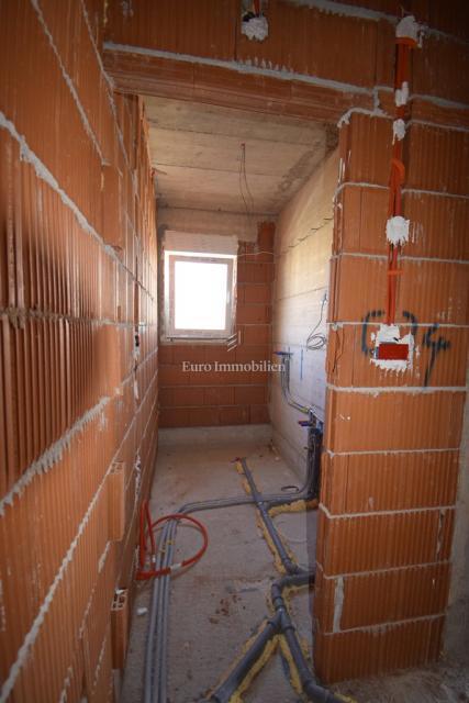 Vodice, Appartamento SJ2 al primo piano di una nuova costruzione vicino alla spiaggia