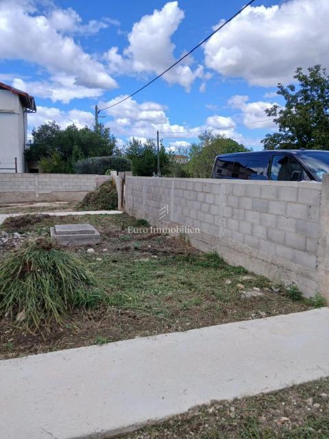 Kakma, Casa indipendente da ristrutturare