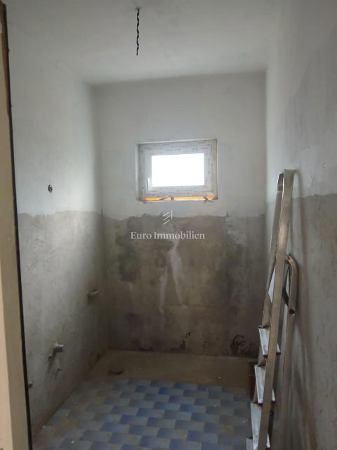 Kakma, Casa indipendente da ristrutturare