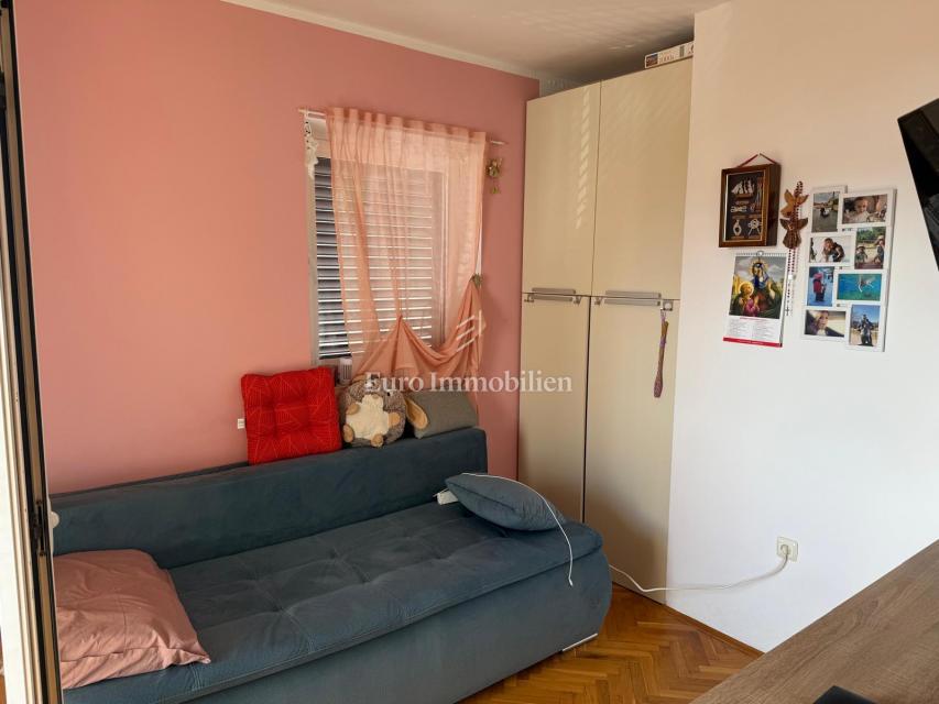 Selce, Appartamento trilocale con vista mare