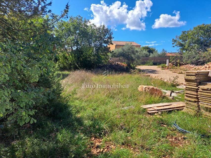 Terreno con permesso vicino a Malinska