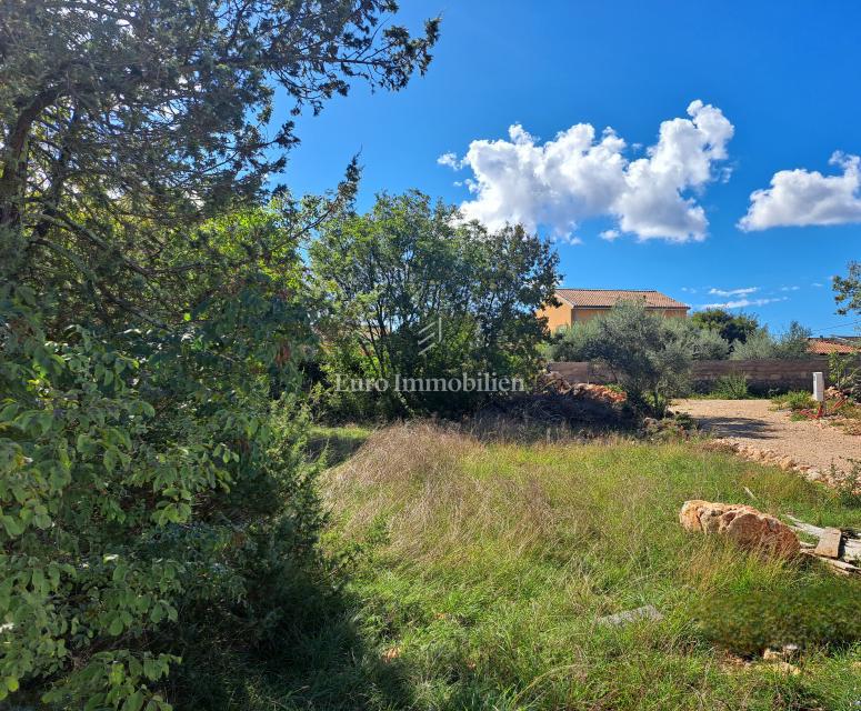 Terreno con permesso vicino a Malinska