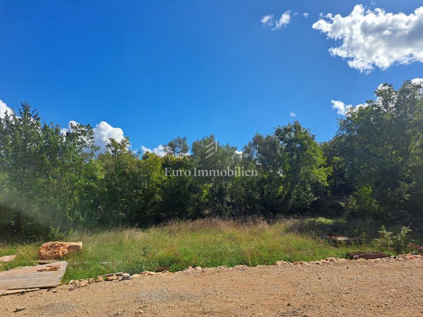 Terreno con permesso vicino a Malinska