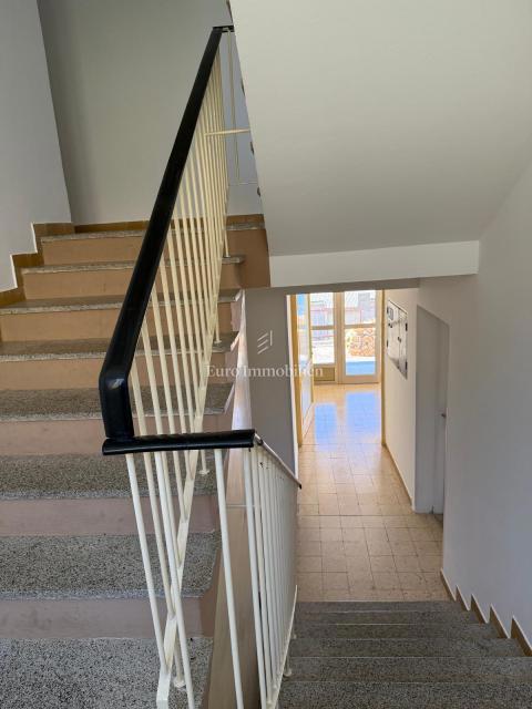 Senj, Appartamento con splendida vista mare