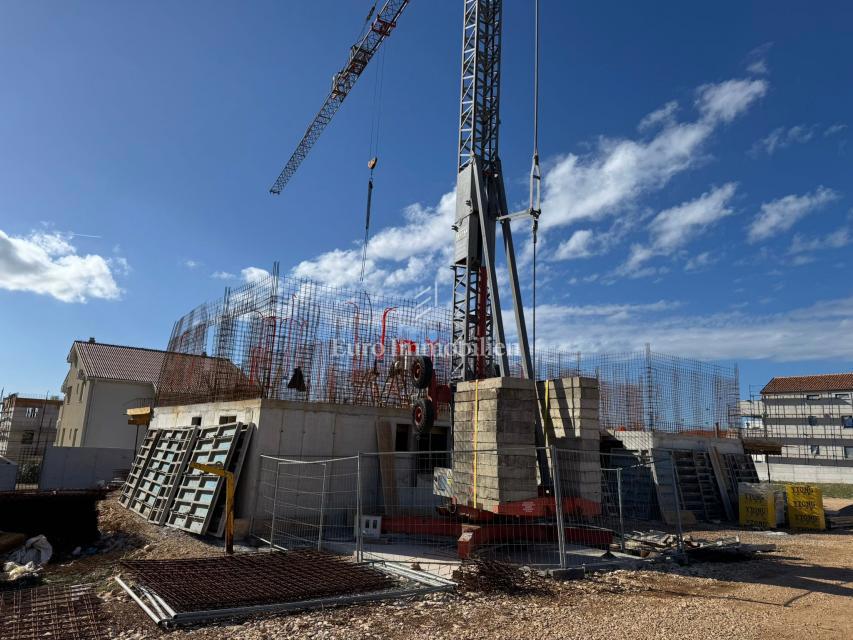 Appartamenti di nuova costruzione a 300 m dal mare, Povljana