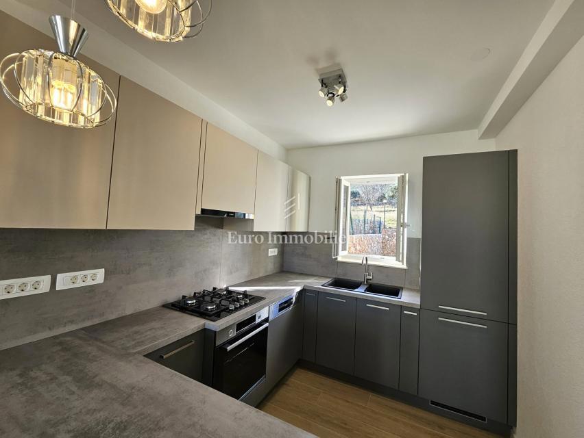 Casa di nuova costruzione in zona tranquilla