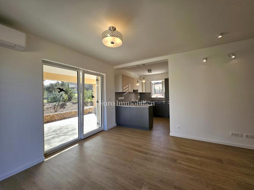 Casa di nuova costruzione in zona tranquilla