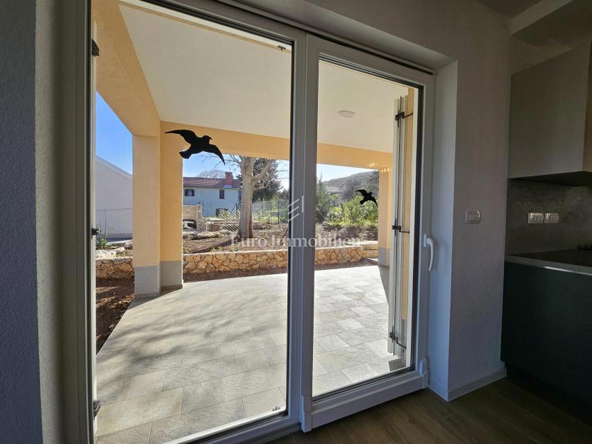 Casa di nuova costruzione in zona tranquilla