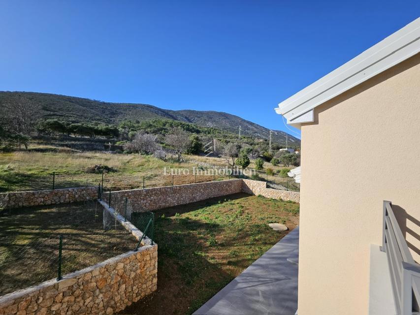 Casa di nuova costruzione in zona tranquilla