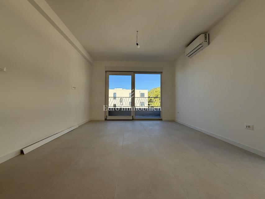 Makarska - appartamento con due camere da letto con vista mare